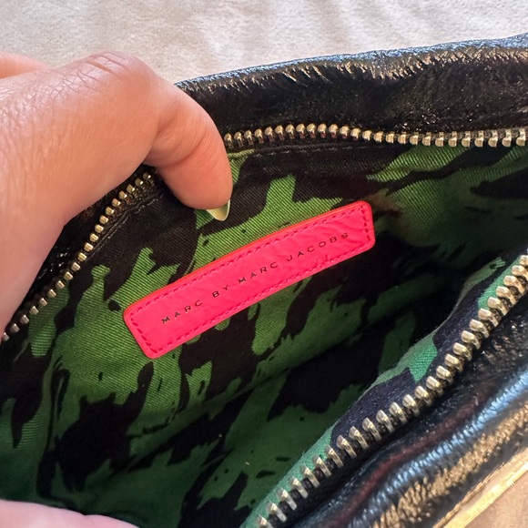 Marc Jacobs - Gray and Hot Pink Purse - Picture 6 of 7